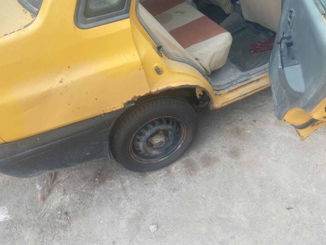 تفصيخ • ٢٠١١ • بدون رقم