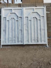 باب خارجي • نظيف • ٢٤٠×٢١٠