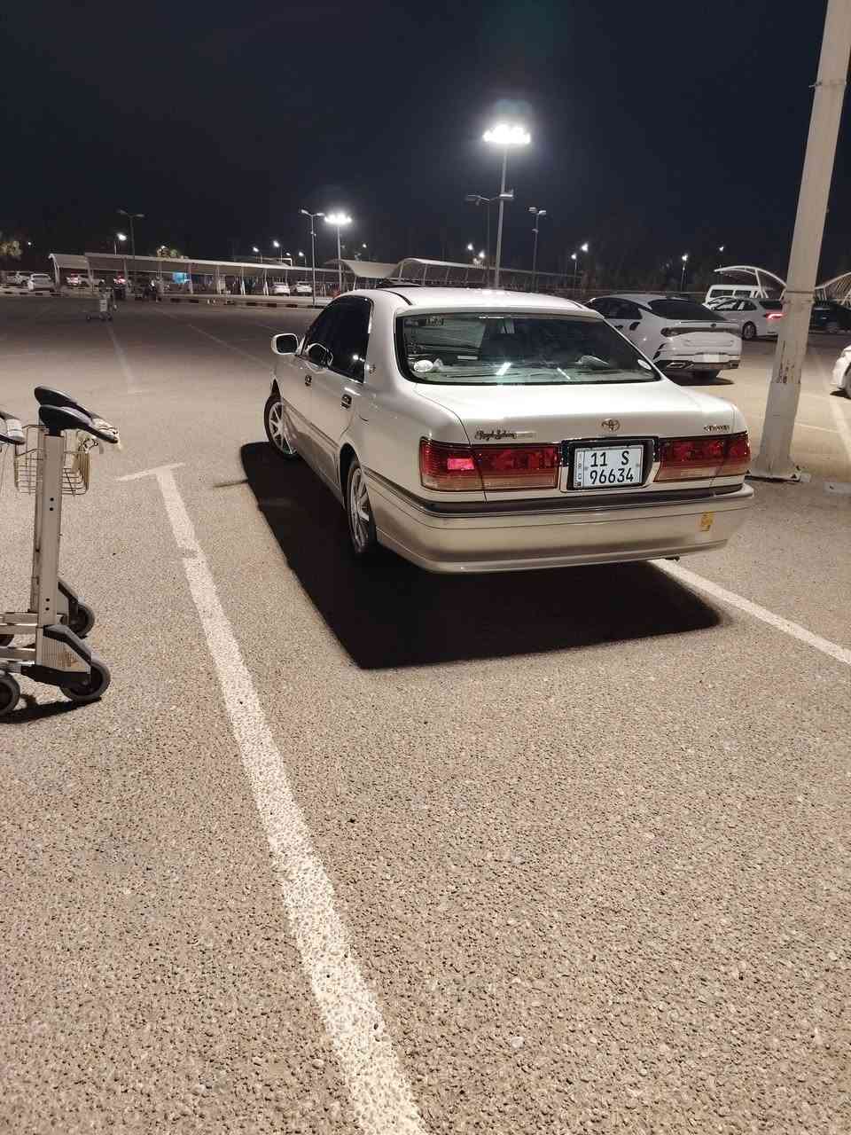 ملكة لبيع قرار 48 أصل كريستال 3دكم رقم بغداد تسجيل جديدة سياره كفالة عامه من كلشي سياره مال جناي شاصي 75 مكينه دفور الكبيرة حداديه جديده   تحوره نجف السعر 162وبه حك الجيه المكان النجف ***********
