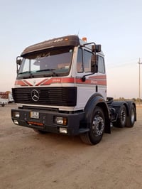 سياره • نضيفه • تواير جديدة