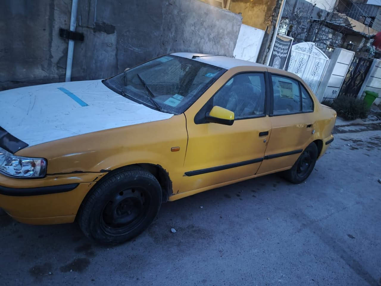 سمند • للبيع • بها مجال