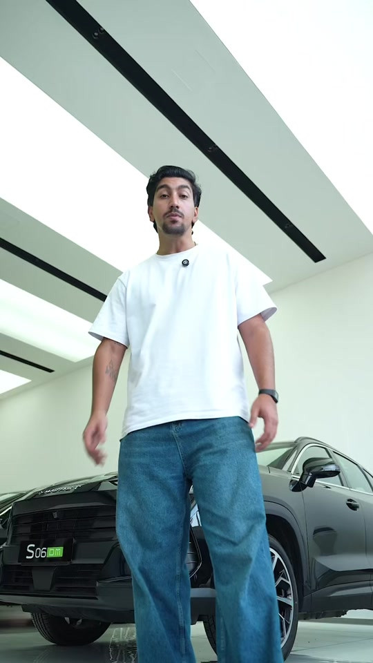 ⁨	⁨	⁨	⁨	⁨	⁨	⁨	⁨	⁨	سوئيست  S06 1.5L Premium PHEV (بلگ-إن هايبرد🔋) العداد: صفر كيلو متر المحرك: 4 أسطوانات 1.5L تيربو حقن مباشر + محرك كهربائي القوة الاجمالية 358 حصان عزم الدوران (نيوتن-م): 530 ناقل الحركة: أوتوماتيكي مخصص لنظام الهايبرد 1DHT نظام الدفع: دفع امامي سعة البطارية كيلووات/س: 19.43 المدى: مدى كهربائي يصل الى 114 كم ، و مدى كامل للبنزين و الكهرباء يزيد عن 1200 كم استهلاك الوقود: 5.2 لتر لكل 100 كم الضمان الأساسي: 6 سنوات او 200,000 كم ( ايهما اولاً ) ضمان المحرك: 10 سنوات او 1،000،000 كم (أيهما اولاً / للمالك الأول) ضمان البطارية : 8 سنوات او 150,000 كم ( ايهما اولاً ) المواصفات: *إطارات قياس 20 إنچ *فتحة سقف بانوراما *شاشة عرض ترفيهية قياس 15.6 إنچ *شاشة عدادات رقمية قياس 9.2 إنچ *مقصورة الركاب من الجلد الفاخر *مقعد السائق والراكب كهربائي *مقاعد السائق والراكب مبردة و مدفئة *مقعد السائق ذاكرة *تسجيل فيديو للرحلات DVR *كاميرات محيطية 540 درجة *رادار تفاعلي *حساسات أمامية وخلفية *مانع تصادم أمامي وخلفي *نظام القيادة شبه الذاتية *نقطة العمياء *نظام تحذير مغادرة المسار *نظام المساعدة للبقاء في المسار *نظام الكبح التلقائي في حالة الطوارئ *نظام الفرامل اليدوية الاوتوماتيكي Auto hold *صندوق كهربائي *نظام ابل كار بلاي واندرويد أوتو لاسلكي *نظام صوتي فاخر 9 سماعات من Sony *إنارة محيطية متعددة الالوان *إنارة ترحيبية *دخول ذكي (بصمة) *تشغيل عن بعد *خاصية إغلاق الشبابيك وفتحة السقف عن بعد *المرايا الجانبية قابلة للطي كهربائياً *مصابيح أمامية أوتوماتيكية LED مع مصابيح نهارية LED *نظام التحكم الذكي بالإنارة العالية *نظام تقنية الهواء بالايونات PM2.5 *شاحن هاتف لاسلكي سريع *ماسحات الزجاج الامامي مع حساس للمطر *مسند الذراع الوسطي مع ثلاجة *وضعيات قيادة متعددة *وسائد هوائية امامية وجانبية عدد 6 ‎شركة آفاق الخليج للوكالات التجارية الوكيل الرسمي لسيارات سوئيست في العراق. ‎أربيل - شارع ١٠٠، مقابل طوارئ روجافا *********** *********** *********** *********** ‎بغداد - البياع، الشارع الأول مقابل المتنزه  *********** *********** *********** *********** ‎كركوك   ***********  ***********  *********** ‎دهوك   ***********  ***********  *********** ‎النجف  *********** ‎كربلاء *********** ‎السليمانية  ***********⁩⁩ #soueaststar⁩⁩⁩⁩⁩⁩⁩ #اكسبلورexplore #العراق🇮🇶 #سوئيست #سوئيست_العراق 
