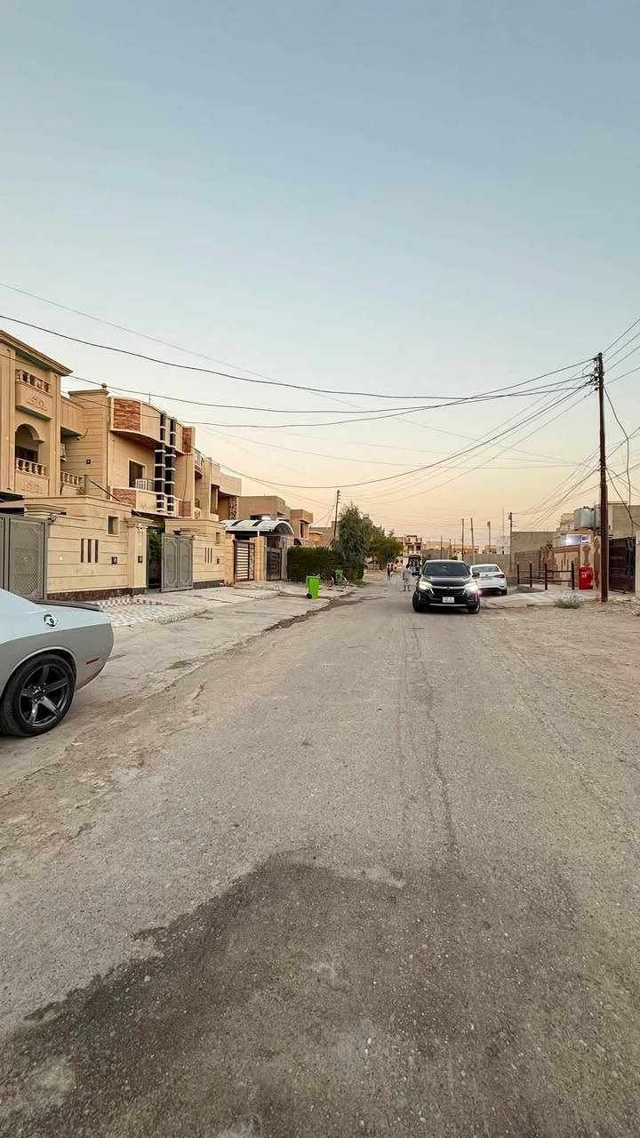 السلام عليكم 💙
قطعه ارض للبيع ✅

تكريت القادسية حي الجامعة📍✅

المساحه :300 متر ✅
الواجهه 10 النزال 30

عرض الشارع :15 متر تبليط ✅

للاستفسار اكثر مراجعة مكتب عقارات السردام📍✅

***********
***********
