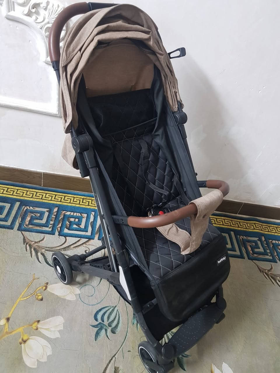 ٧٥ الف مال سفر 
منام وجلوس
***********
