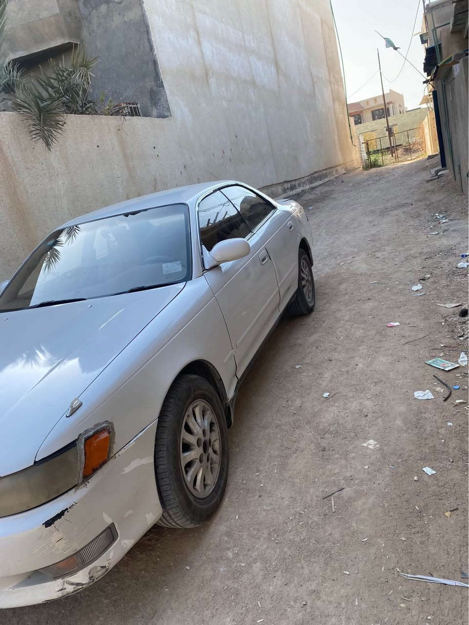 سلام عليكم سياره للبيع مارك نفخ 
مكينه وكير وأكسل خير من الله 
حداديه زينه 80‎%‎
تبريد شغال 
كهربائيات شغاله
السياره بيها ضربه بلصندوك الوره ورجعنه سحب عد السمكري 
مكان السياره البصره شط العرب الفيحاء 
السعر 50 وبيها مجال 
الرقم :***********بي واتساب البصرة, العراق

