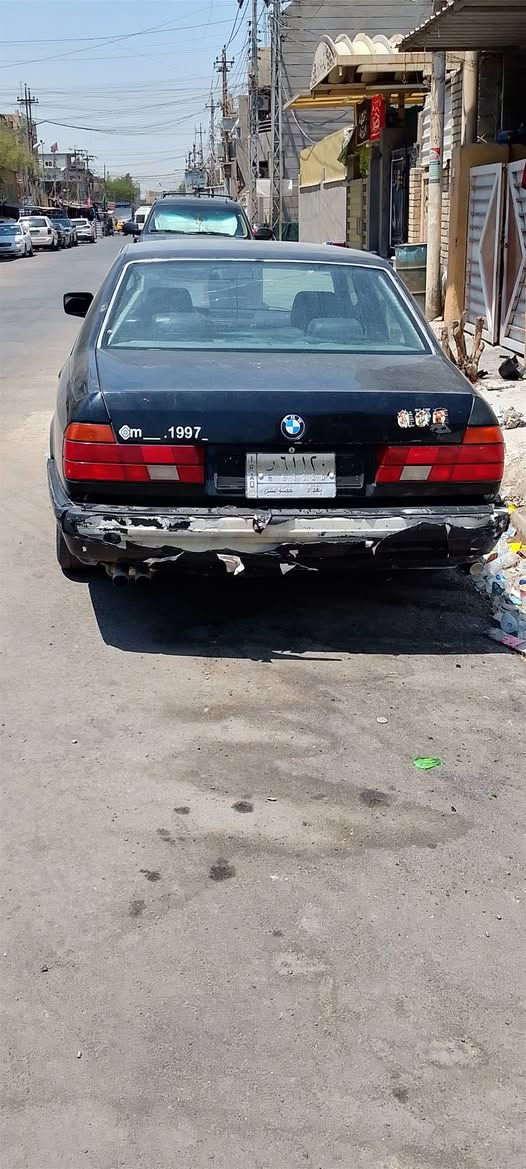 للبيع مستعجل . BMW 735  محرك 6 سلندر بيها خربطه ما تلزم اسلولي . مشروع وطني. رقم بغداد الماني .بيها نواقص . يرادلها ترتيب . سعرها 34 وبيها مجال .. مكاني بغداد- البياع . ***********
