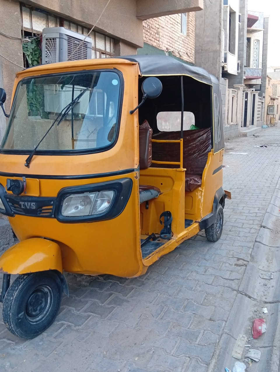 تكتك TVS موديل 19 اوراق كامله
مابيها شي خير من الله التكتك بيها دبل واحد يتبدل 
سعر 3350 وبيها مجال 
رقم ***********
