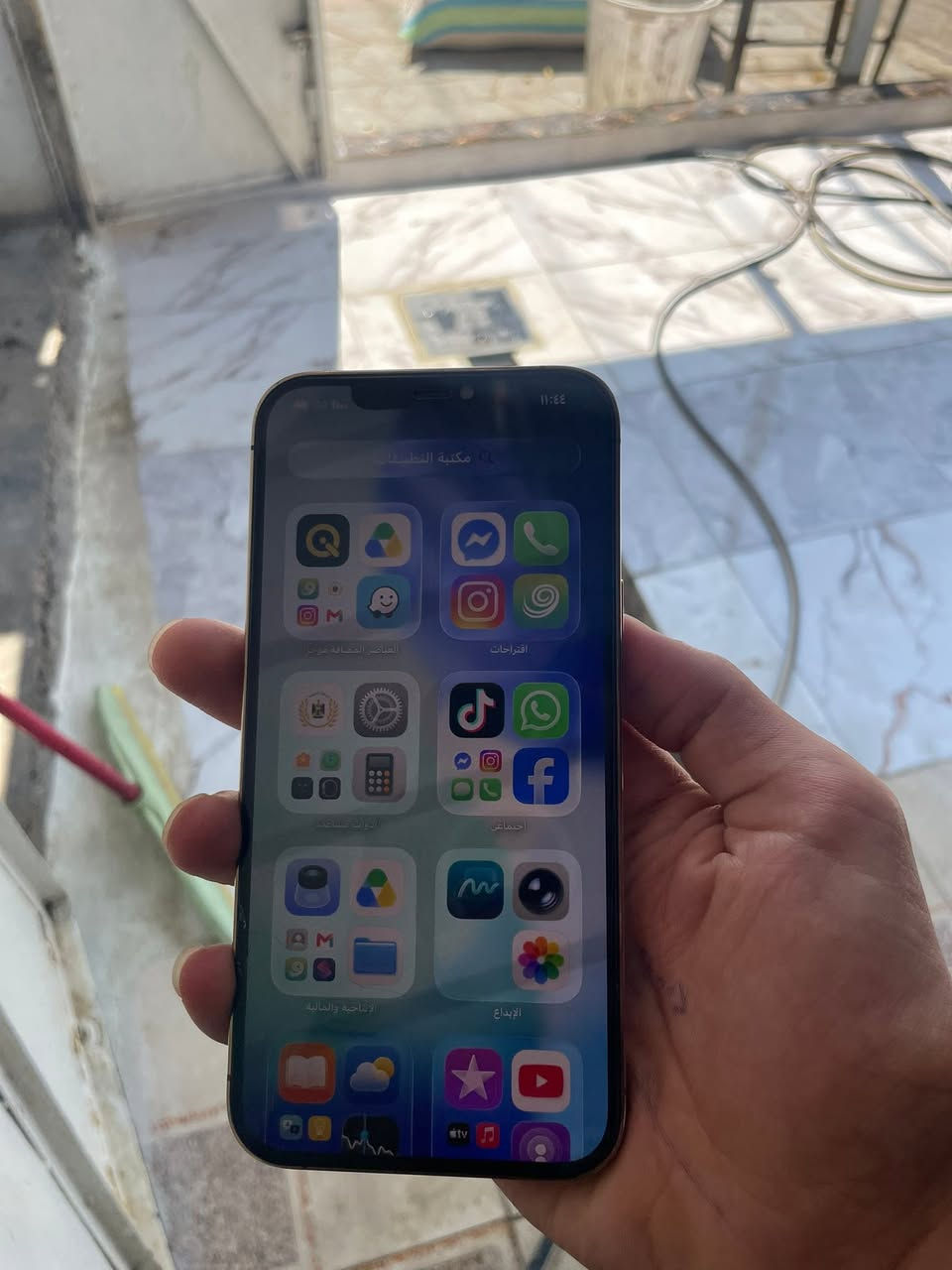 ايفون 12برو ماكس 
ذاكرته 256
بطاريته 77
فيس ايدي واكف
والظهر مفطور 
 ما مبدل بي اي قطعه

‭***********‬
