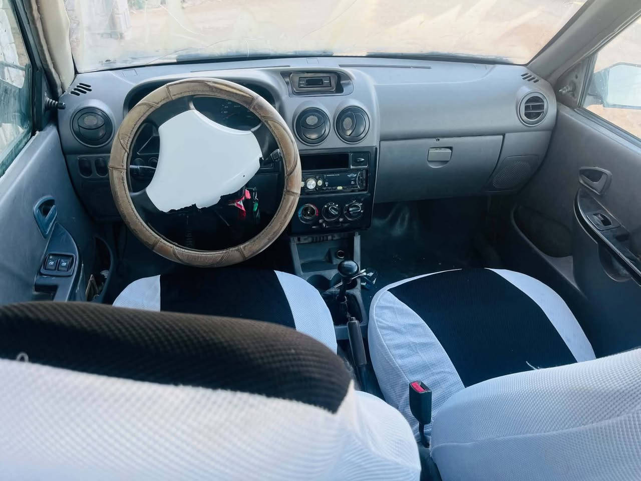 السلام عليكم سايبه للبيع موديل 12 رقم بابل نكليزي سنويه لل 30 كير مكفول مكينه بيها بخار   عليها غرامه 400 الف ينزل من سعرها  السعر 21   وبيها مجال بصيط  مكاني كربلاء الحسينيه للتصال ***********
