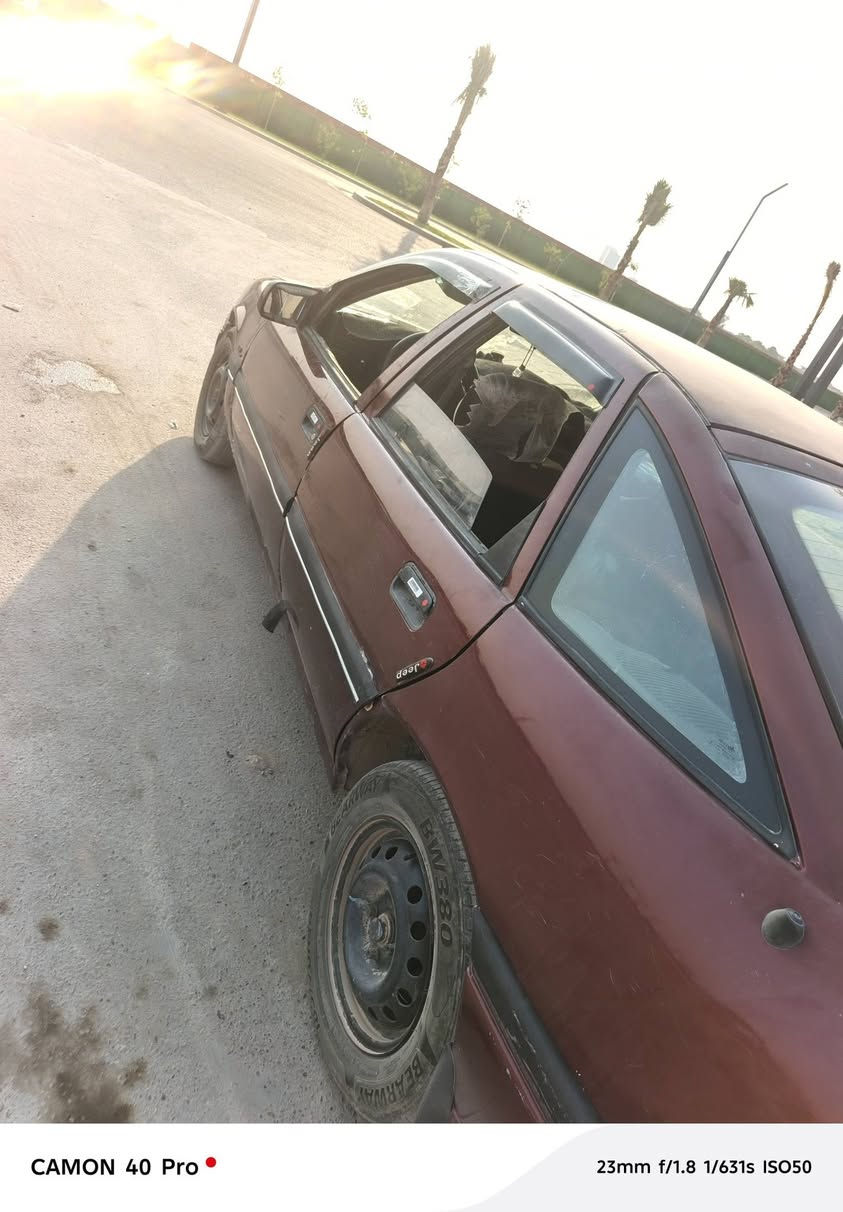 السلام عليكم سياره للبيع اوبل شلاق السعر 28 وبيها مجال السياره مقفوله
***********
