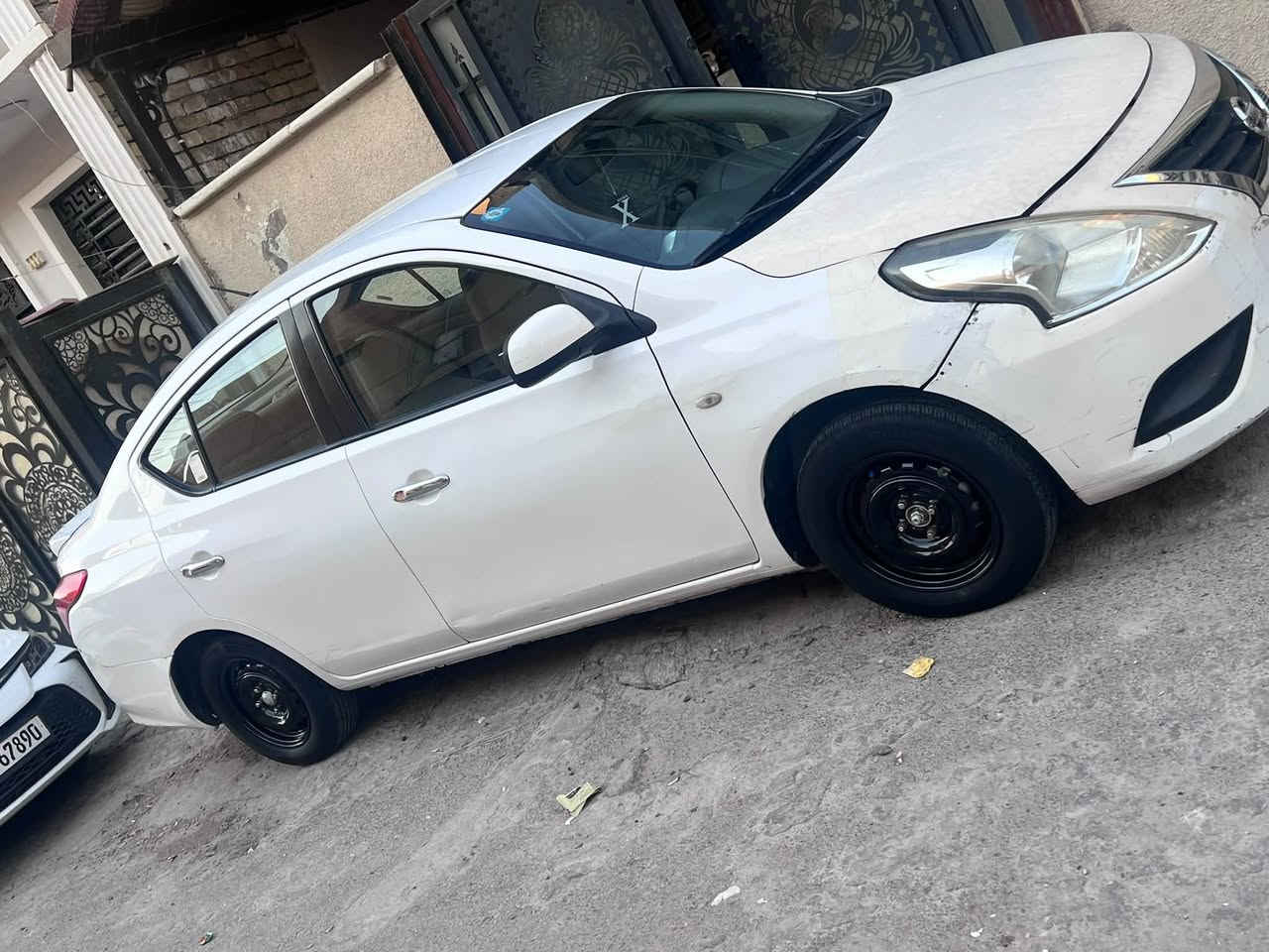 سلام عليكم للبيع
نيسان سني 2019 بليته زركه رقم بغداد الجديد بأسمي سياره محرك كير تبريد صدر كله خير من الله سياره بيه صبغ ربع الجاملغ الخلفي و قبق الجنطه مبدل بدون اي دواخل سيارة مال جناي السعر 82 وبيه مجال الرقم *********** مكان السياره بغداد البياع
