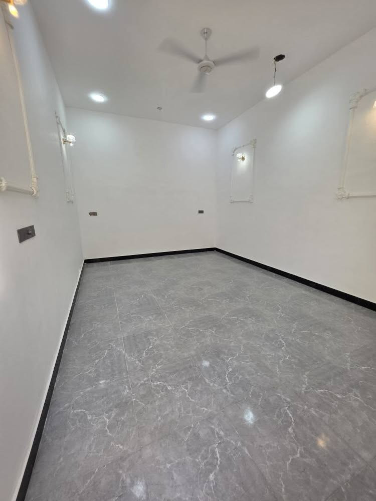 يتوفردار سكن للبيع

#مساحة ١٧٠ متر 

#نوع العقار طابو صرف زراعي باسم عراقي 
وكاله ومكاتبه ونسخه من الطابو

بناء جديد وحديث
#موقع ابو الخصيب حمدان غرب مركز حمدان

  #يتكون البيت من غرف نوم 2 و صالة و مطبخ و ديوان و صحيات خارجية و داخلية وكراج

#شارع 8متر

  #عن التبليط ٢٠٠متر

  #سعر (92) و قابل للتفاوض للستفسار #الاتصال #***********
***********# 
#او مراسلة الصفحة البصرة, العراق

