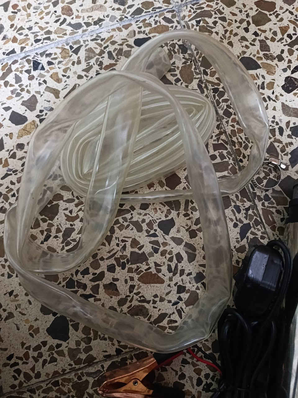 سلام عليكم واتربم للبيع امزون اصلي مامستخدم بل باكيت ينسحب بي بانزين ماي كاز كلشي ادفع سعر ابيع
