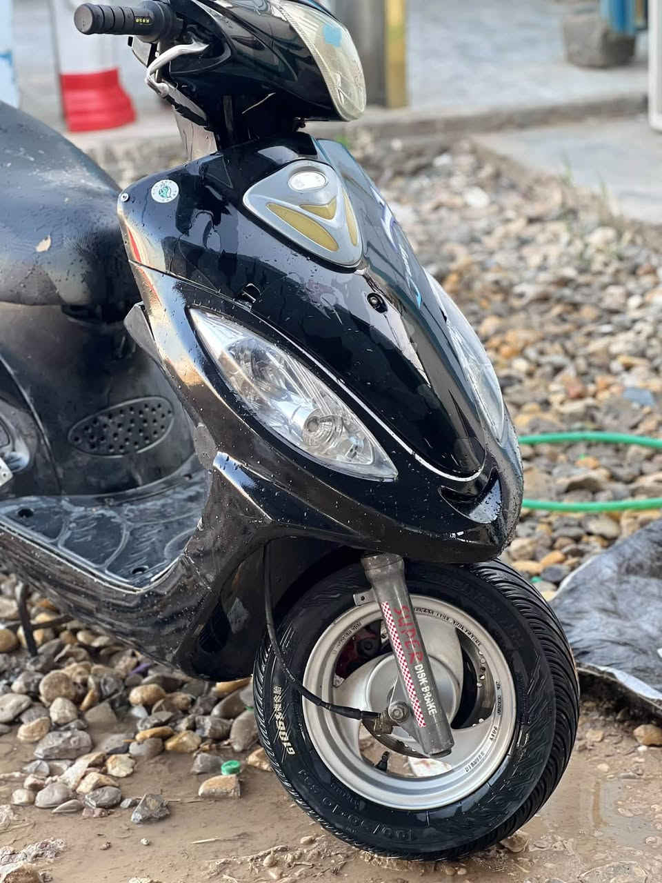 كامكو في تو موديل 13 كفاله عامه محرك 150
تخم تير كهربائيات لايت زنون ابو المروحه دراجه تخبل بيهه كم قطعه تزويد دراجه جاهزه وحلوه مراوي  
ب ماكس عدله رقمي ***********
