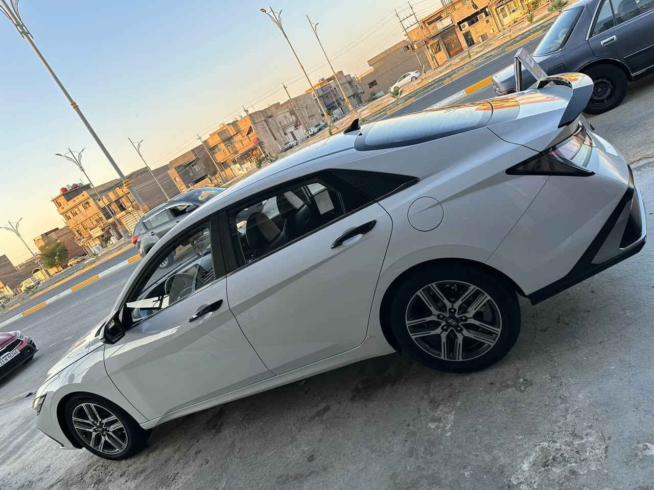 السلام عليكم النترا 2024 للبيع
فول مواصفات1/1 
مكفوله كفاله عامه
ماشيه 34km فقط بعدها ع وضع الوكاله نضافتها 100%
سعرها 137 وبيها مجال قليل 
***********
مكان السياره كربلاء
وبيها سونار هم السياره كفاله وحيل جديده
تحويل او وكاله رقم شمالي
