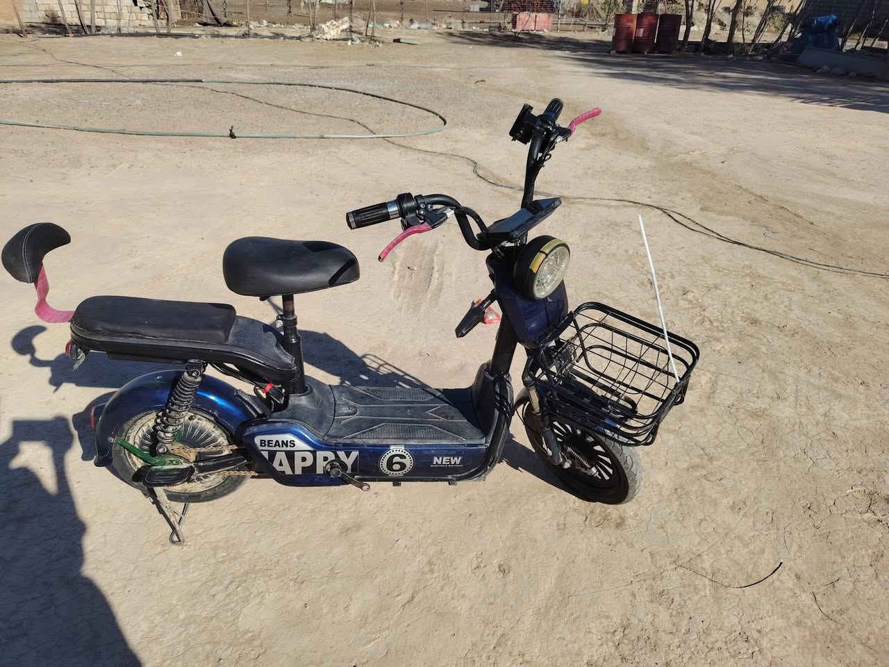 لبیع بایسکل شرط مآبی شی  مکانی دیالا سعر 250 وبی مجال ***********
