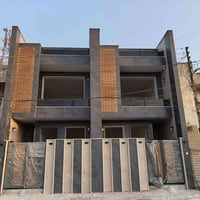 دارين للبيع 100 متر مساحة الدار الواحد الواجهه 5  النزال  20  ' يحتوي ...