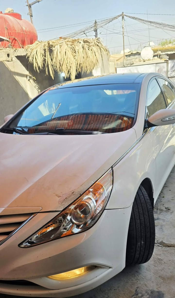 سونتا خليجي موديل 11 بأسمي رقم بغداد
فول موصفات ماعدى البصمه
بانورما 
مري شفط 
اشاير باالمري 
كرسي السائق كهرباء
شادله منظومة غاز 
تبريد ثلج 
كير محرك شادهن جدد قبل ٥ شهور
ماشيه ٣٢٠ الف كيلو 
ضرر السياره جاملغ الورى مضروب ومصلح +نص شبر باالبونيد واضحه باالصور مصبوغه حزام ابيع صبغ عام 

السعر 95 وبيها مجال 
بغداد المعالف 
***********
