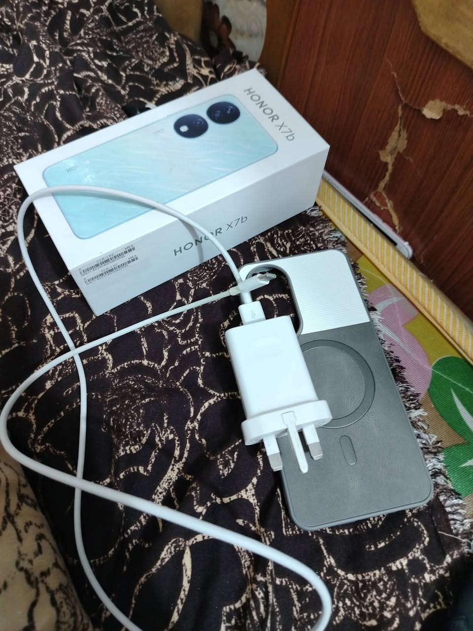 ***********
هونر x7b جهاز نضيف حيل ذاكره 256 بطاريه 6000 غراضه كامله شاحنه سماعه كفر كارتون جهاز شخط مابي
السعر 200 وبس مجال بسيط
مكاني بغداد الشعب
