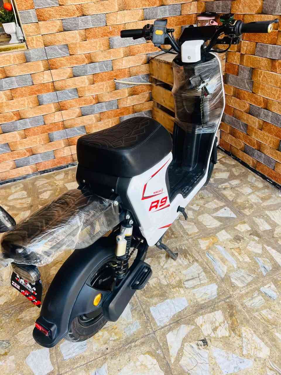 سلام عليكم للبيع دراجه شحن R9 5بطاريات كبار  
للاستفسار ***********
