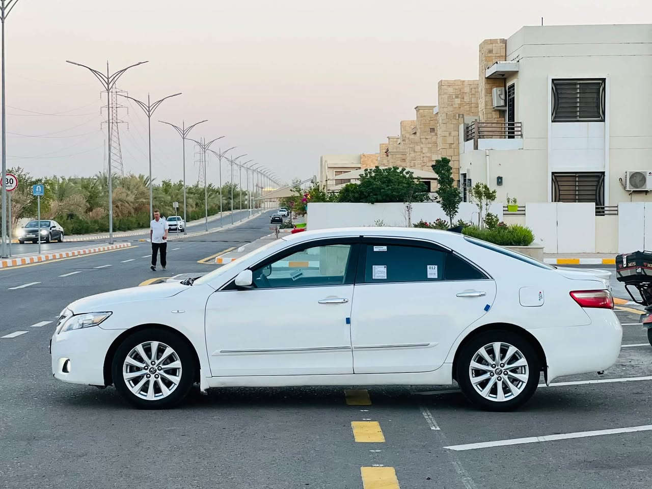 يالله السلام عليكم....
نقد فقط اعتذر ع الاقساط والوعده والمرواس بسعر مناسب. 96$وبيها مجال للشراي تيوتا كامري وارد خليجي
 الموديل 2008 الون ابيض ثلجي صبغ قطعه وحده صبغ  بدون اي دواخل والباقي مكفول مكينه 2400 vvtبدون لاصرف لابخار كير 
بدون اي عيب مواصفات   
داخل رصاصي
بلاجكتور بلادي بجم كامله كله زينون  
مسجل بلادي شركه
قطعتين تبريد ثلج ثلج
ويل كب كروم 5 جديد وتخم تاير جديد  
حساس خلفي 
تحكم مري جانبي 
4دسك
اواكس 
يو اس بي
اي بي اس 
كير/محرك/صدر/تخم تاير/تخم ويل كب /باتري/كهربائيات/تبريد/تدفئه/ارضيه جلد/دوشمه-كله جديد وبالشرط
رقم بغداد   انكليزي(11)سنويه جديده هزه جديده 
شرط التحويل والغرامات السياره باسمنا 
عنوان السياره صلاح الدين-تكريت الخاص مغلق للاستفسار:
***********
