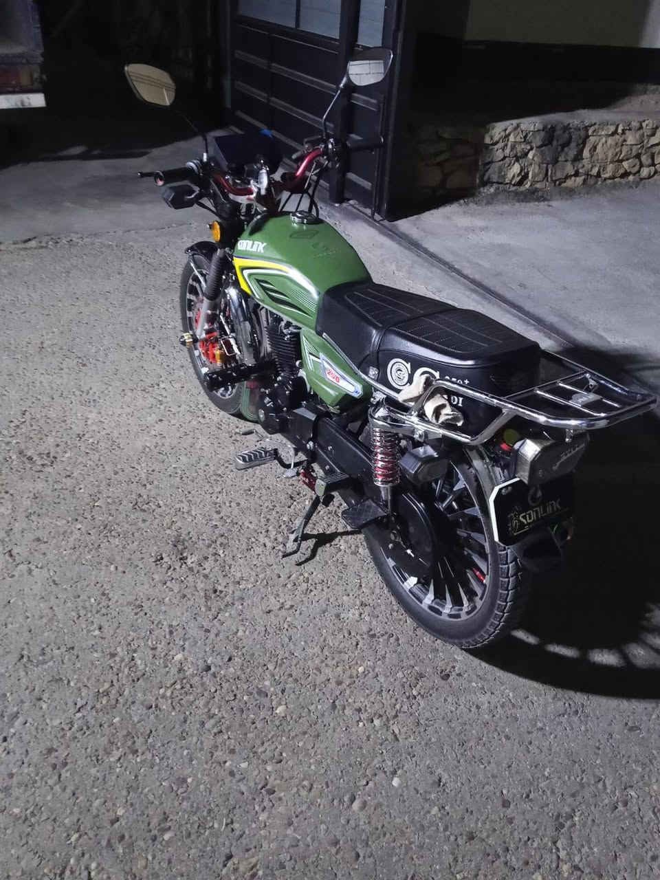 السلام عليكم
دراجه سونك
محرك 250cc
لون زيتوني
دراجه ما نقصهه برقي ماماشيه هواي
السعر 1375بيهه مجال بسيط
العنوان حصيبه الشرقيه
للاستفسار *********** غير متواجد خاص

