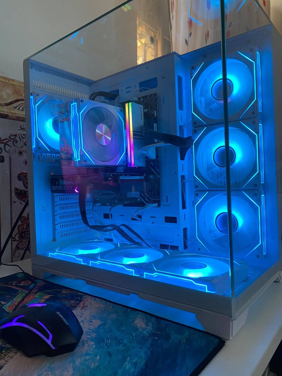 حاسبة للبيع 
مواصفات الحاسبة: 
المعالج: Intel Core i5 14400F
اللوحة الأم: ASUS H610M
 الرام: Asgard 16GB 8.2 RGB
.  التخزين: SSD M.2 Samsung 512GB
.  كرت الشاشة: ASUS RTX 3060 12GB
.  الباور سبلاي: Rocket 850W
.  الكيس: Mass M016
الشاشه هيAOCالحجم 24زمن الاستجابة1ms 
  165Hzماوس كيبوردRG +ماوس باد +كامرا +يده و ستاند يده +مصخم صوت كله RG+ميز كيمنكRG حامل سماعه حمل كلاصات بل ميز بيسي كامل متكامل بس تشغلها و تلعب كلشي ما ناقصه بيسي كلش نضيف اله درجه تمستخدمه شي كلش قليل جديده و نضافه 100/100 رقم و تواصل واتساب مو شراي لا تعبني الرقم ***********
