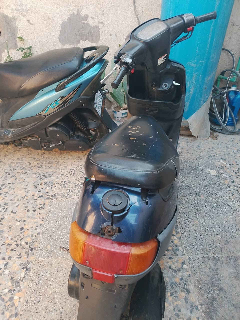 درجة ماكس وبطه مفتوحات مره وحده نظيفات شغلت كلشي بيهن بس عوزهن بتريات الماكس 400والبطه 250وبيهن مجال حك الجيه كربلاء ***********
