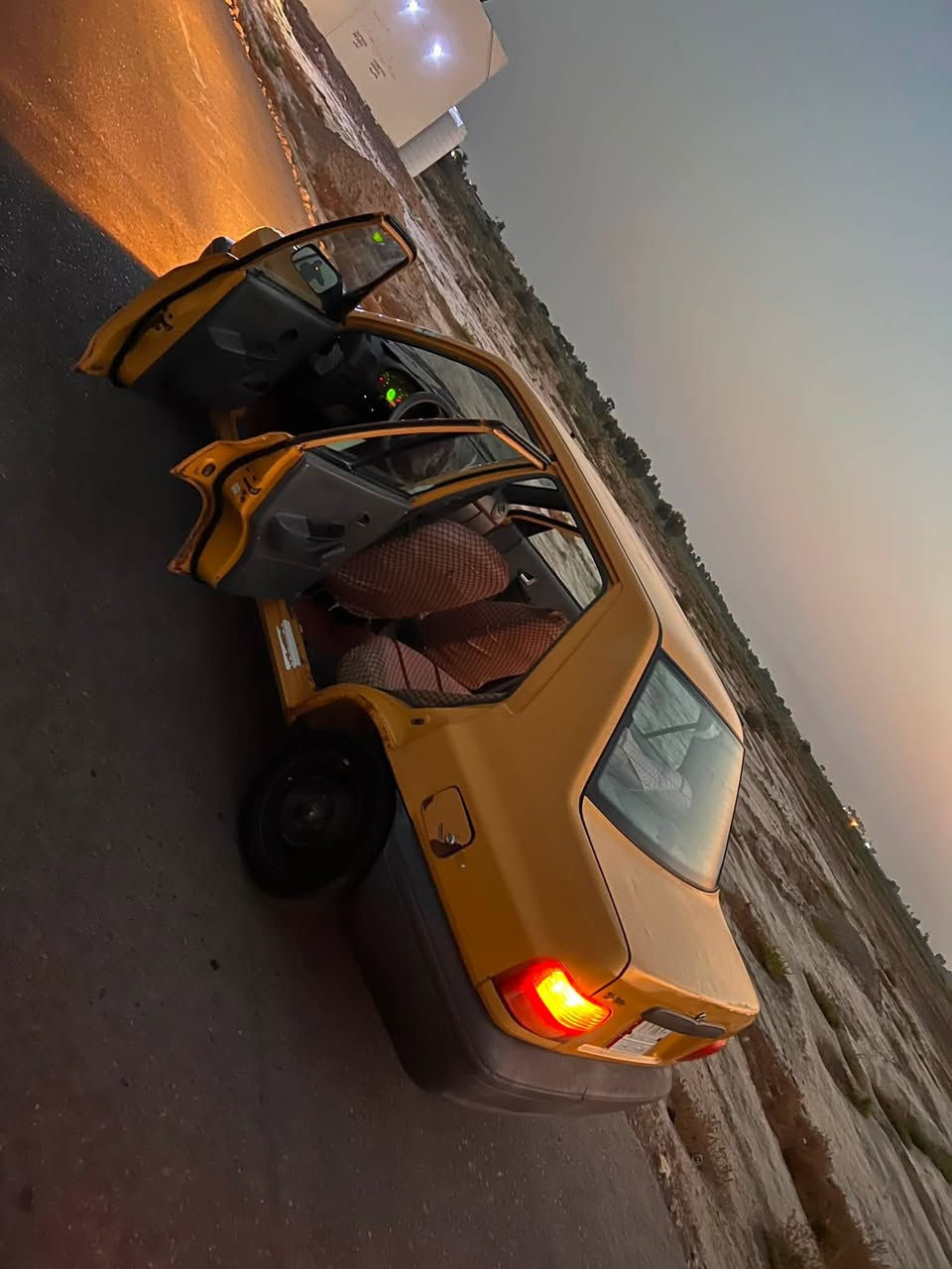 السلام عليكم 
سايبا موديل ٢٠١٥
مكفولة من التبديل 
مكينة كير مكفولات 
سيارة نضيفة كلش 
٤تايرات جدد شدهن قبل سبوع 
باتري جديد كلها خير من الله مناقصها شي 
راعيها موجود بلديوانية بنفس اليوم مداور 
عليها غرامات ٣٥٠الف 
بيها دحجه بسيطه كلش حتا مامبينه بلجاملغ الامامي 
سعرها ٣٢بيها مجال مكانها ديوانية 

***********
