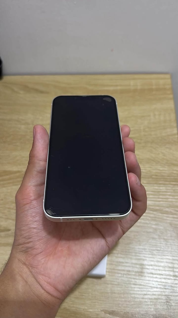 📱 للبيع آيفون 13 عادي
🔹 الذاكرة: 128GB
🔹 صحة البطارية: 70% 🔋
🔹 الجهاز كلشي ممبدل بي
🔹 نضيف وحالة ممتازة
🔹 جميع الملحقات موجودة
🔹 الكارتون + الكيبل 📦🔌
🔹 المكان: الأنبار
🔹 للاستفسار والتواصل: ***********

الجهاز جاهز للتسليم، والجادين أهلاً وسهلاً 🌹
