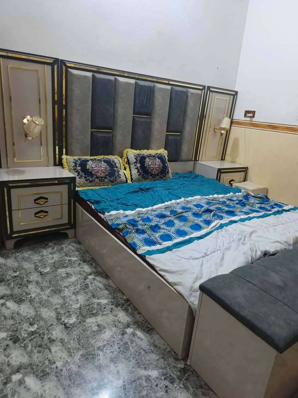 🏠 بيتك يستاهل الاحلى 🏠للحجز راسلني واتس ***********
وصلتنا غرفة نوم تركي 9 قطع
90/💯 نظافة وشغل مرتب يفتح النفس

 متكاملة يعني ماتحتاجين شي بعد
راحة + اناقة + خامة تعيش وياك سنين
عنوان الرزق: 
بغداد الجديدة - مجمع الرحمة
معرض مرتضى جوني
ربي يرزقنا ويرزقكم 🙏
