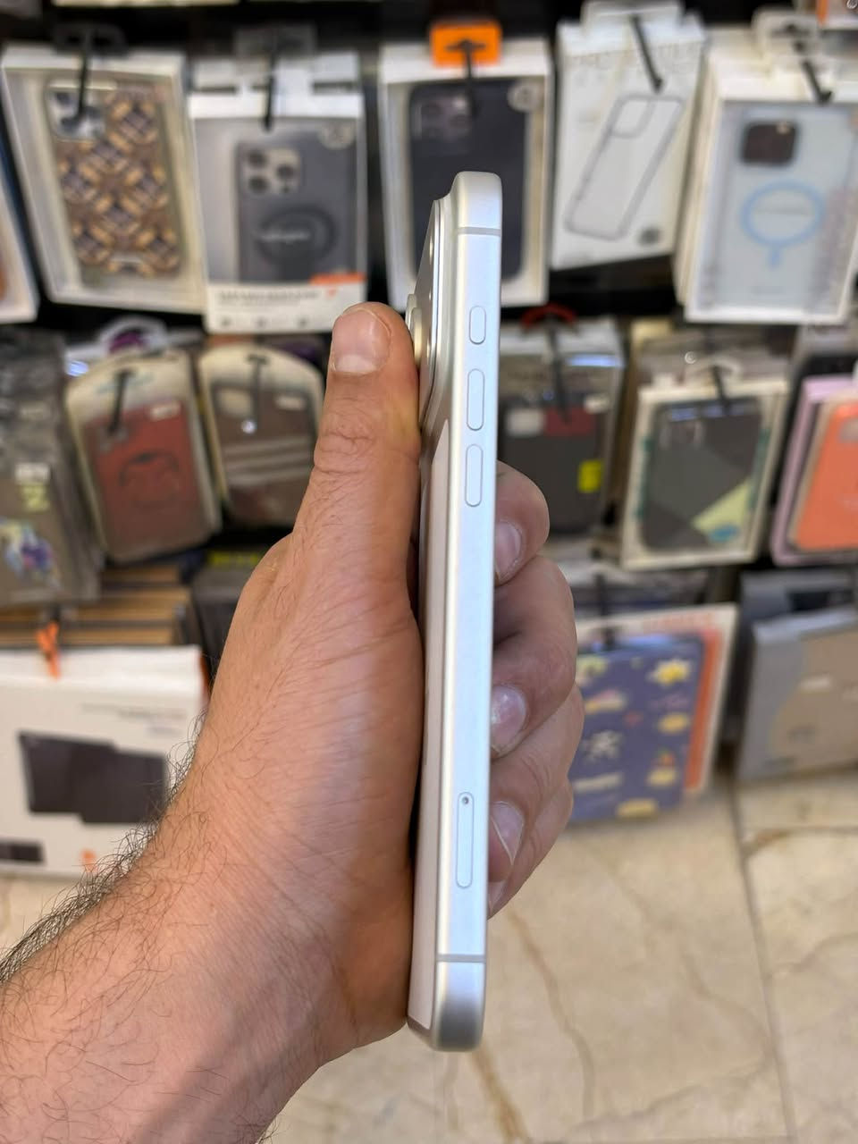 السلام عليكم
Iphone 17 pro max 256GB سيم كارت
بطارية 100 مشحون 65 مرة
نظافة ‎%‎
مكفول من التصليح ومن أي خلل ومن أي ضربات
باكيت وكيبل أصلي
السعر مليون و775 قفل
مكاني بغداد العامرية
***********

نص مكتوب في الصور:
- ٤:٥٠
- حالة البطارية
- عادية
- تعمل بطارية iPhone هذه على النحو المتوقع. حول البطارية والضمان...
- الحد الأقصى للقدرة
- ١٠٠٪
- هذا قياس لقدرة البطارية مقارنة بقدرتها عندما كانت جديدة. قد تتسبب القدرة المنخفضة بتقليل ساعات الاستخدام بين عملية الشحن والأخرى.
- عدد الدورات
- ٦٥
- هذا هو عدد مرات استهلاك iPhone لقدرة البطارية. معرفة المزيد...
- تاريخ التصنيع
- شباط ٢٠٢٦
- أول استخدام
- حزيران ٢٠٢٦