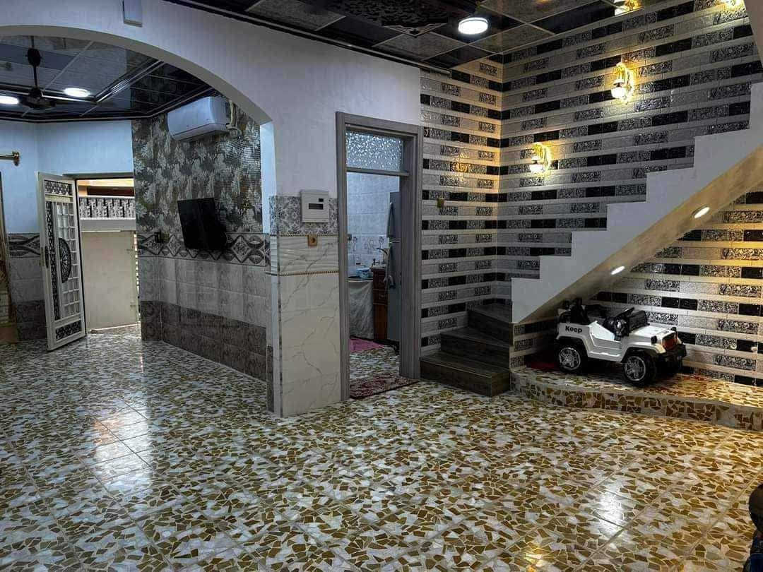 دار للبيع مساحه 120للاتصال ***********
