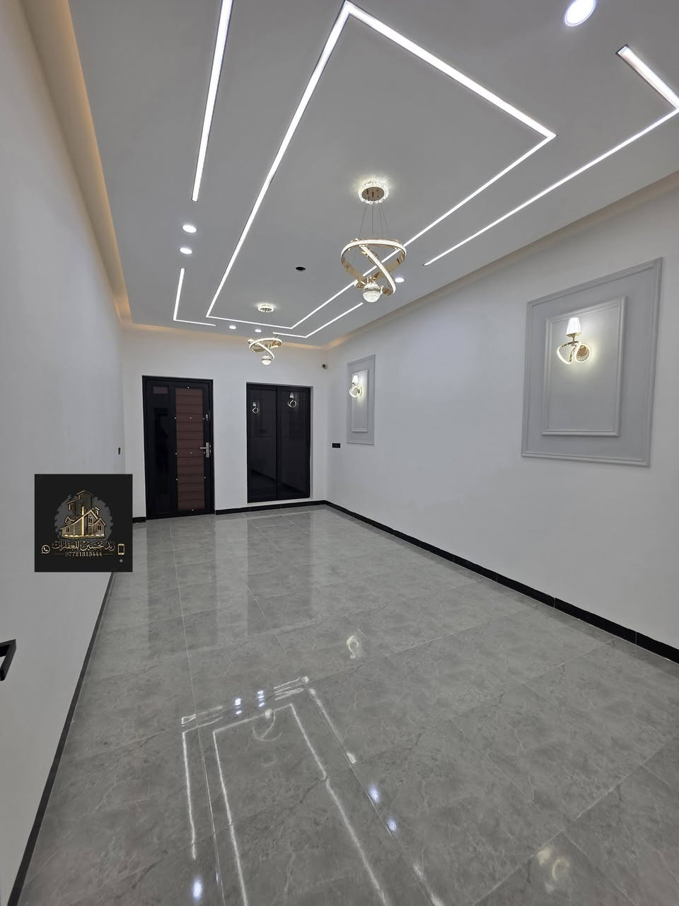 🏠 دار للبيع – تكريت | الديوم | منطقة التصنيع ركن
🔹خلف علوة الاسماك شارع 15 م🛣️  وبصف حديقة 
 🔹قريب من شارع 60 العام الرئيسي 🛣️ 
📐 المساحة: 165 متر ( ركن )
📏 الوجه: 7.5 م📏 النزال: 22 م📐
✨ مواصفات الدار:
🔹واجهة الدار حجر حلان 
🔹الدار سحب مودرن وجبسن بورد ونقشات مغربي
🔹  غرف نوم 4  
🔹صالة استقبال 🔹صالات عائلية ( وسطية ) عدد 2
🔹مطبخ 🔹كراج للسيارة 🔹سطح شتايكر
🔹 صحيات داخلية وخارجية عدد 3 
🔹ابواب خارجية قاصة درجة اولى🔹ابواب داخلية تركي 
🔹 شبابيك الدار الالمنيوم مانع للغبار
🔹نظام كامرات ونظام انترنيت(واي فاي)
🔹سستم (غاز دفن) 🔹سستم (جزامة)
🔥 سعر البيع: 135 مليون وقابل للتفاوض
📞 للاستفسار الاتصال ***********
