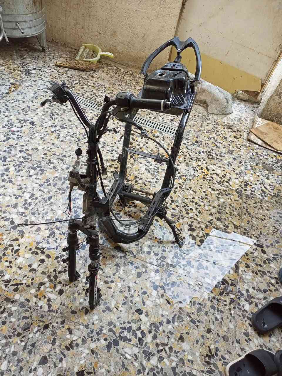 سلام عليكم غراض للبيع شاصي +صغير وعقل ماكس عدلة وكشن بريز قيم بل يرضي الله وأخذ مكاني مدينة الصدر سوك العورة والشراي يتصل *********** الشاصي والويل مال ايف ايس
