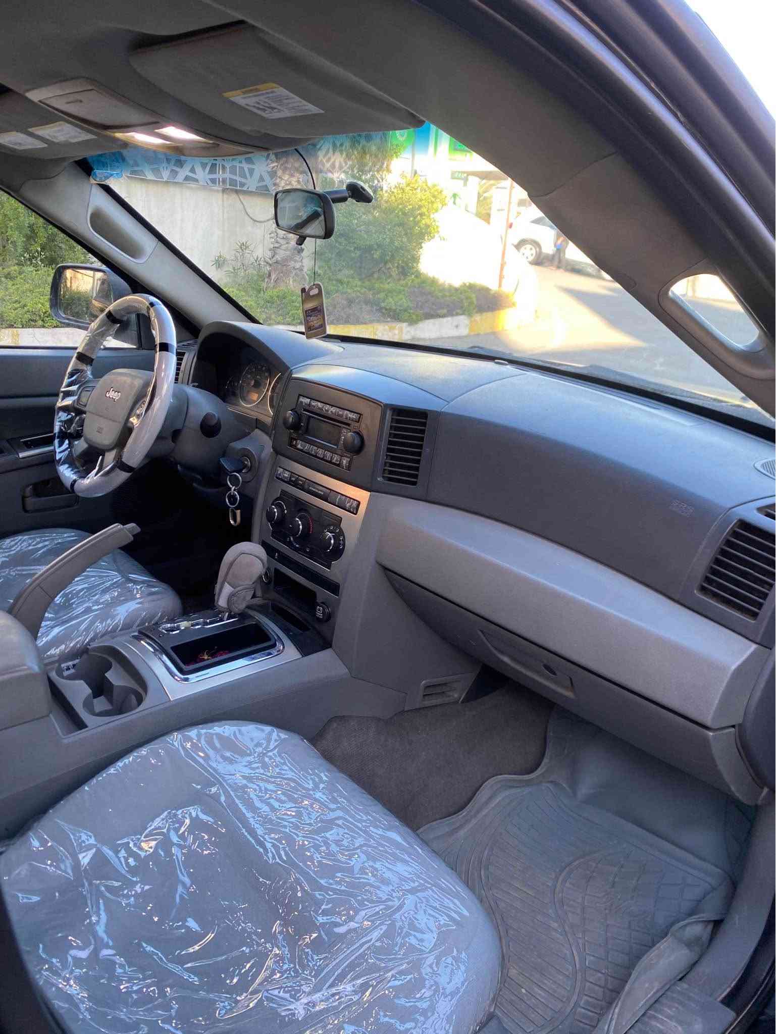 More
Description
Jeep لاريدو
مودئل ٢٠٠٧
بوياخ ئه ستور بئ بوياخ
رقم سليمانى سه نه وى تازه يه تا ٢٠٢٨
مه كينه كه ى كه ميك سه وتى تيايه كيرو ئه كسل وكاره باى به شه رت
***********
***********
سوّنه ره كه م داناوه
بئ بوياخ السليمانية, العراق
