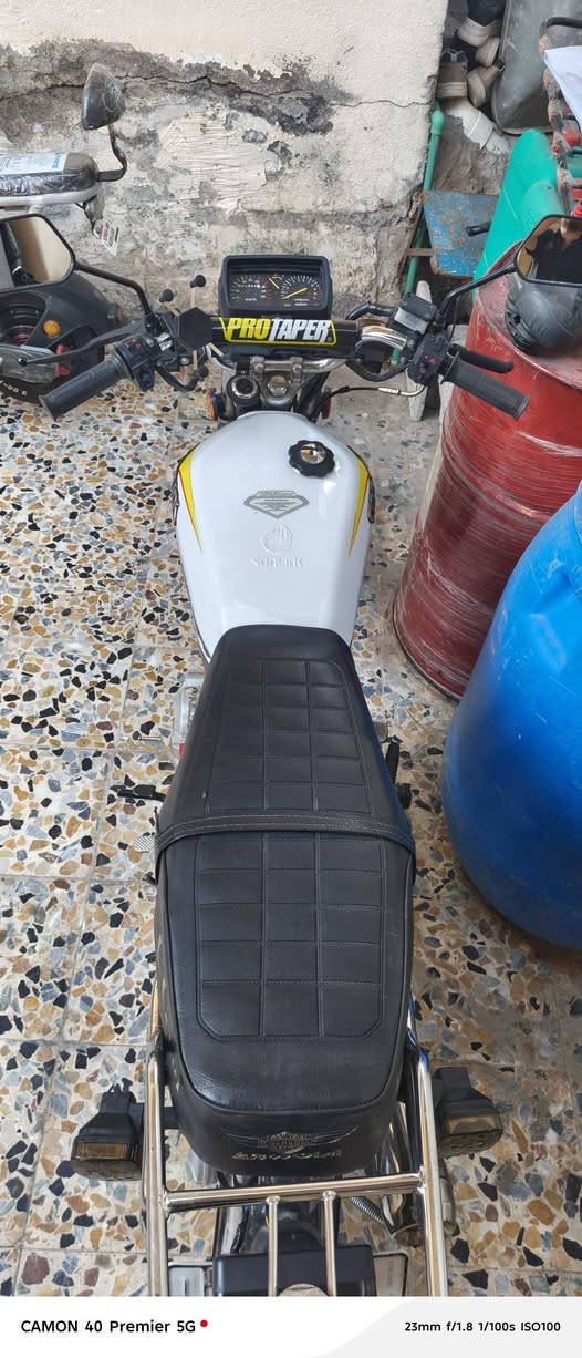 مطور سافان خمسه كير 150 كامل مابيها اي نقص فقط كلجات الامامي رقم نينوى صابه موجود شرط التحويل سنويه 2030 السعر مليون 600 اتصل ***********
