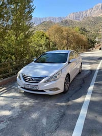 سوناتا خليجي موديل ٢٠١٣رقم بغداد باسمي للبيع مكينه ٢:٤٠٠دوش  حداديه جد...