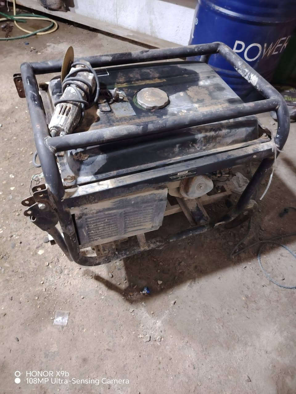 لبيع شغله 20نبير بنزين مكاني بابل سده هنديه سعره 200وبيه مجل ***********
