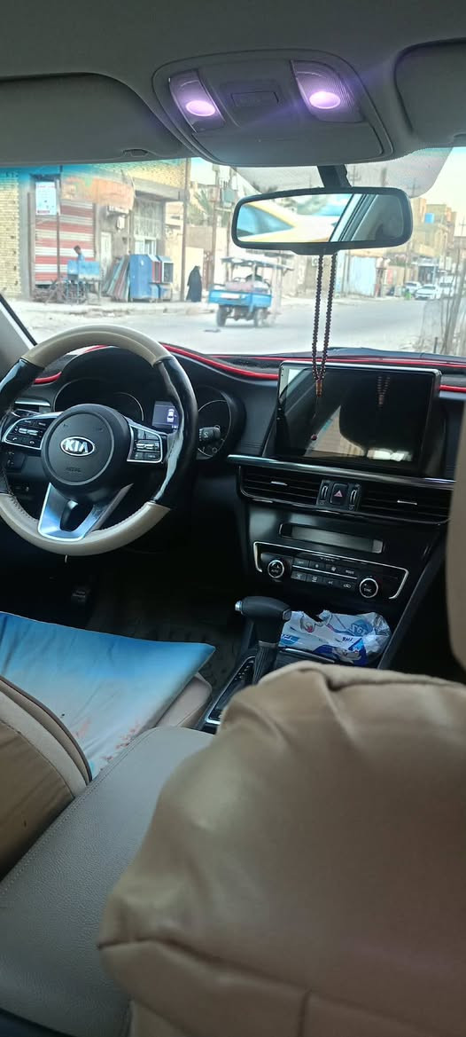 السلام عليكم
اوبتيما 19 خليجي 
رقم واسط باسمي 
محرك 2.4 دوش 
السياره على وضع الشركه 
ماشيه 123
مكان السياره ناصريه مركز 
السونار مرفق بالمنشور 
الاستفسار ***********
