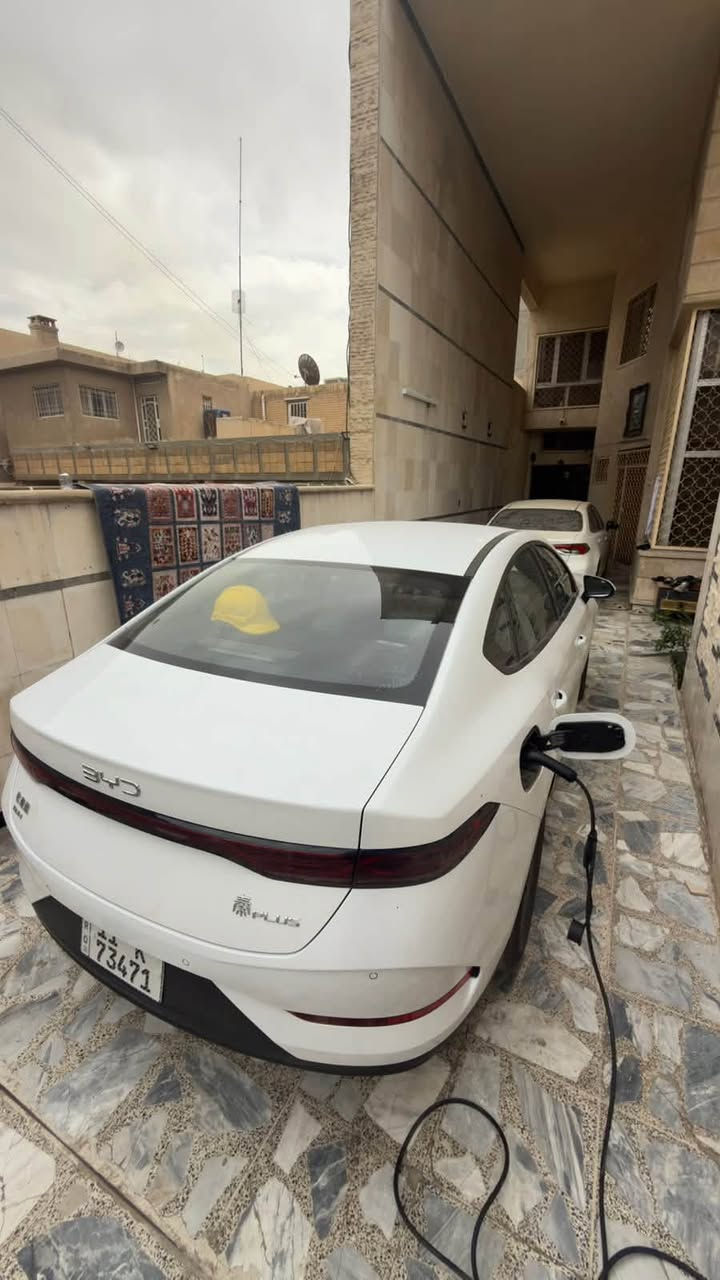 السلام عليكم 
Byd qin plas 2025 
ماشية 11.000 
السيارة نطخت و بالصور واضحة
( الماصدة يرادلهة جامة فقط ) 
مكان السيارة بغداد 
للاتصال ***********
السعر 17.800 وبيهة مجال
