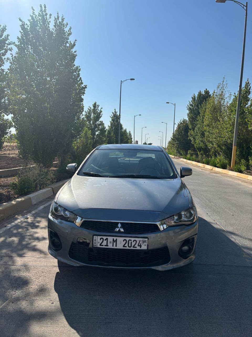 Lancer 2017 مەکینە بچوک سۆنەرم داناوە مواسەفات خلیجی ناو زەرد ١٨٧٠٠٠ کم ڕۆیوە گێرو مەکینەی نەکراوەتەوە سەنەوی تازەیە ڕەقەمەکەی لەگەڵ نیە شوێن سلێمانی 
*********** السليمانية, العراق
