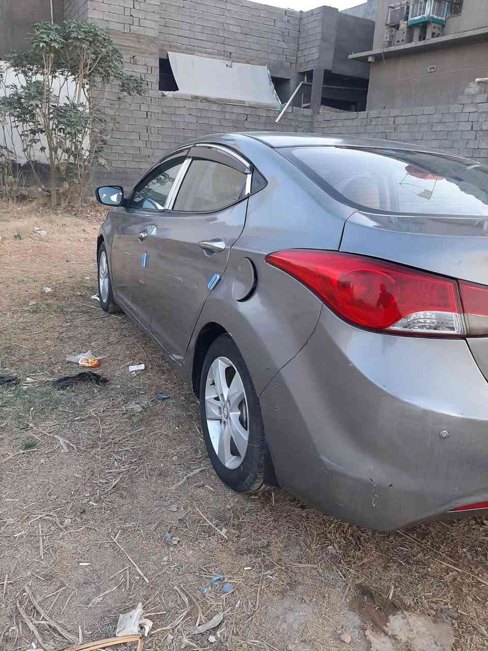 السلام عليكم النترا موديل ١٢ خليجي  بسمي رقم مثنى كير مكينه خير من الله سياره جاهزه واكع عليها سقيفه ومعمره وجاهزه سعر ٦٩ بيها مجال بصيط مكان سياره بغداد ابوغريب ***********

