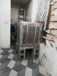 ٦ كيلوو • كنب • أغراض للبيع