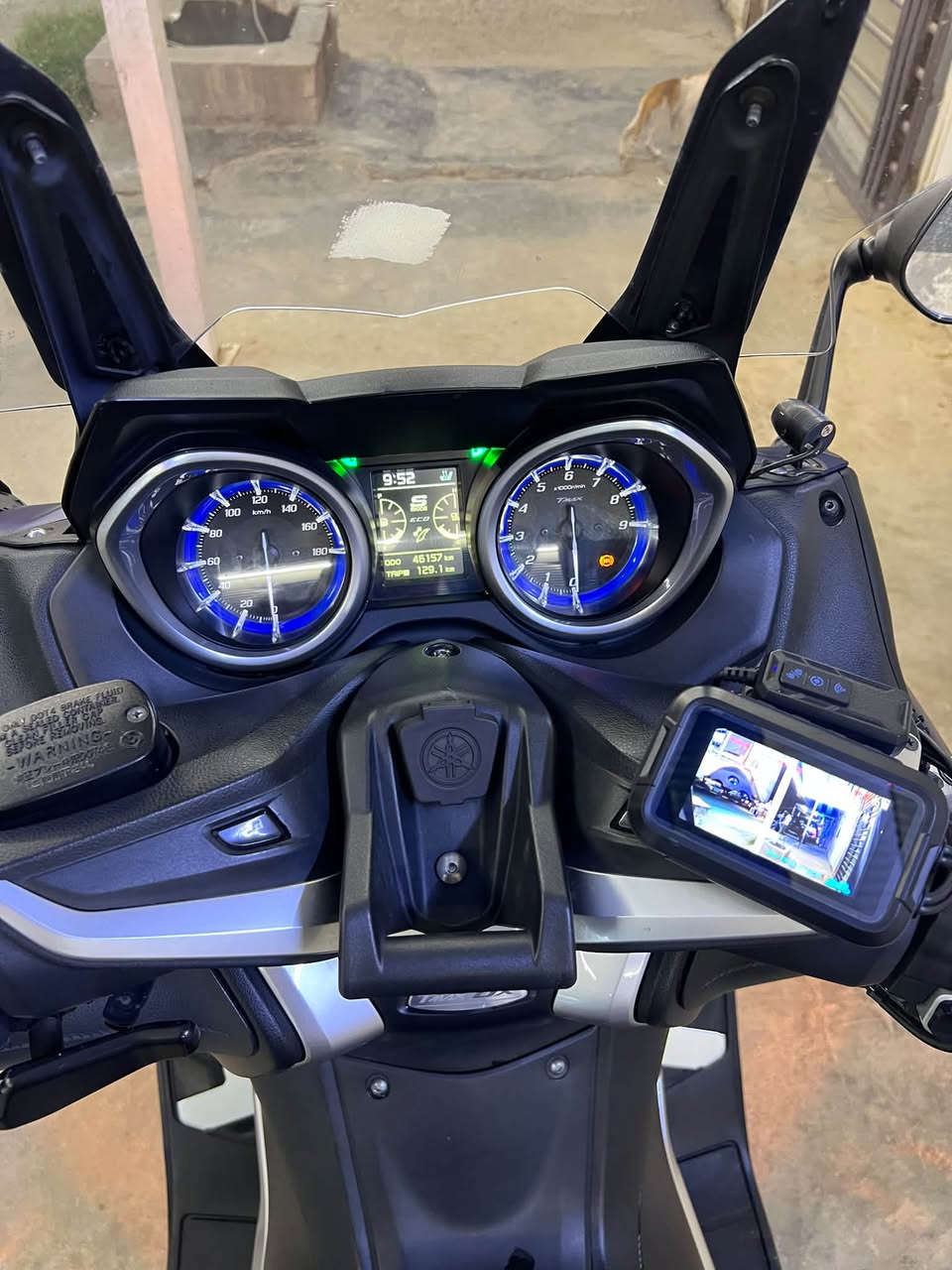 السلام عليكم
للبيع T max موديل 2019dx
الممشى 46 ألف 
الإضافات 
منضومه كاميرات 4k تسجيل صوت وصوره 
السعر اتصل  💸***********
مكاني بغداد الدوره 
الدراجه كفاله عامه من كلشي (بالعافيه عل تصير من نصيبه )
