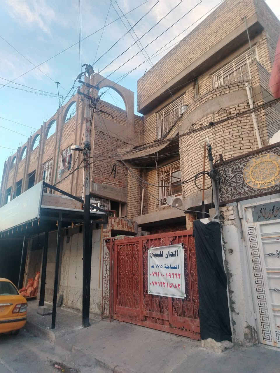 دار للبيع • الاورفلي فرع ازياء • ١٧٥م