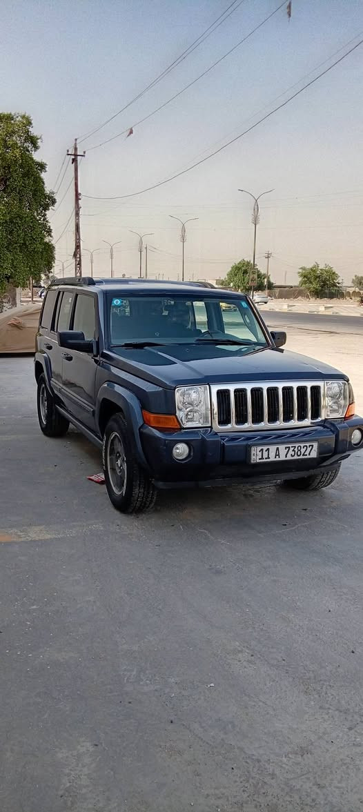 كوماندر • ٢٠٠٨ • ٣٧٠٠