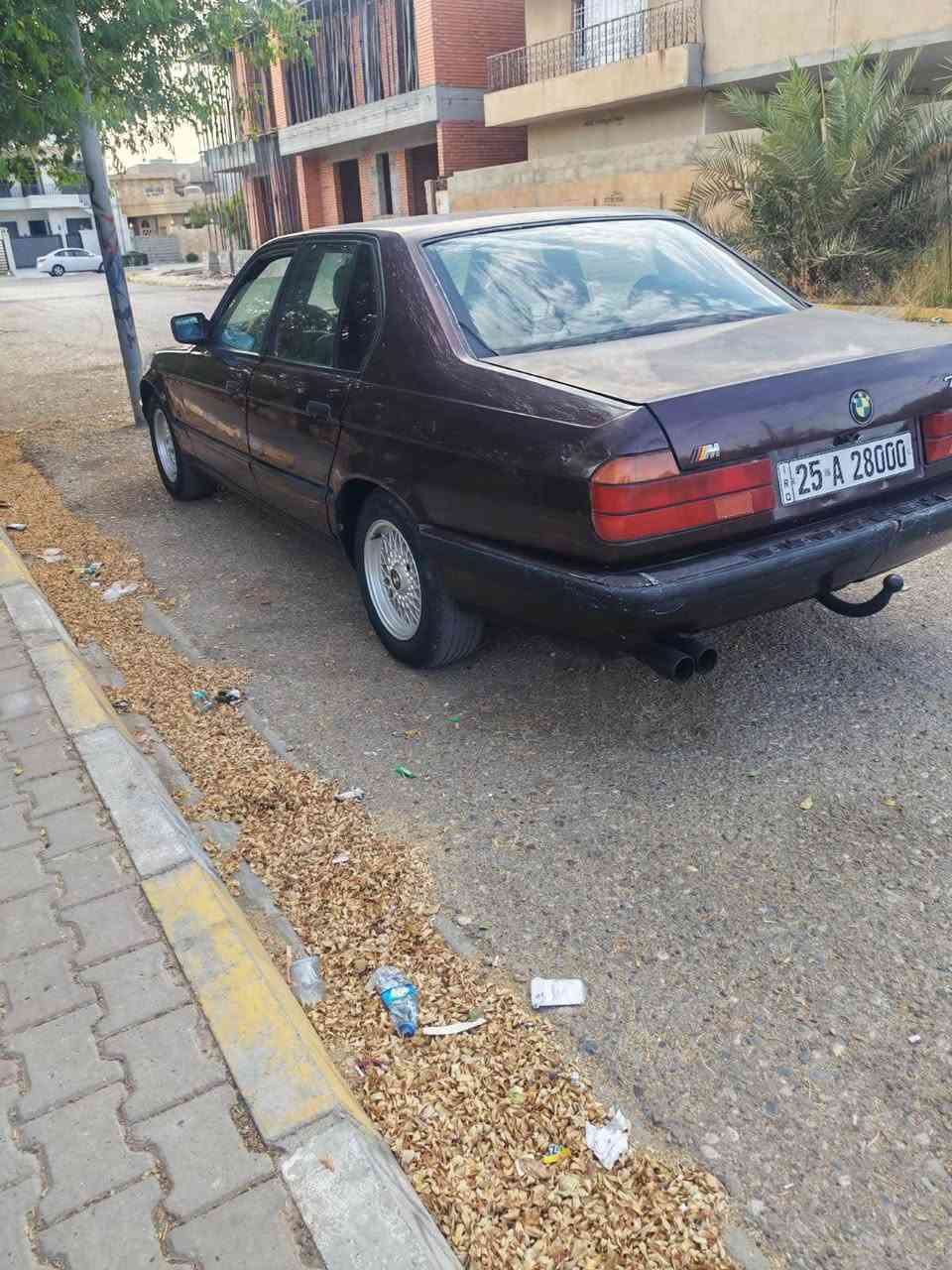 رقم مميز 
بي ام موديل ١٩٩٣ 
رقم كركوك مميز 28000  A
سنويه ورقم جديد 
سيارة جاهزه بدون نقص 
مكان كركوك
بطاقه بنزين موجود 
*********** كركوك, العراق
