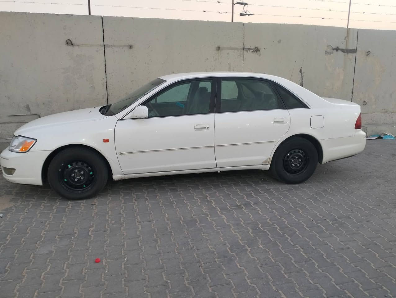 افلون 2002 كفالة من الصبغ والتبديل بيها بارد شبر شرط السونار 
مكينة كير شرط تبريد مكان البصرة العشار بأسمي حصرا تحويل 
مباشر رقم دولي السعر 98ورقة الشراي يتصل ***********
