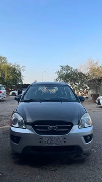 راندو ٢٠٠١١ السياره ما بيها اي ضرر ولا مبدل بيها ولا قطعه  07735426914